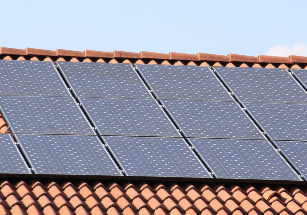 solar-panels-1273129_1920
